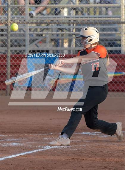 Thumbnail 1 in Hayden vs Williams (AIA 1A Quarterfinals) photogallery.