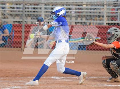 Thumbnail 3 in Hayden vs Williams (AIA 1A Quarterfinals) photogallery.