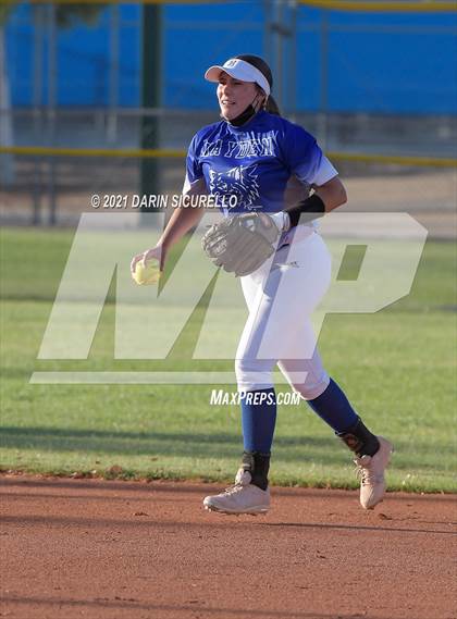 Thumbnail 1 in Hayden vs Williams (AIA 1A Quarterfinals) photogallery.