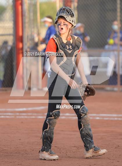 Thumbnail 3 in Hayden vs Williams (AIA 1A Quarterfinals) photogallery.