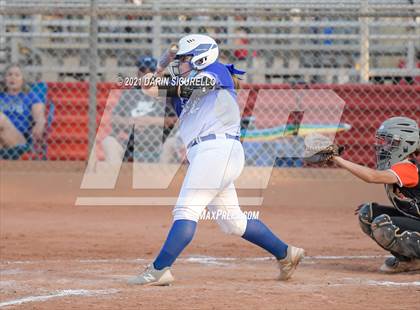 Thumbnail 3 in Hayden vs Williams (AIA 1A Quarterfinals) photogallery.