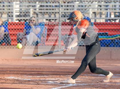 Thumbnail 2 in Hayden vs Williams (AIA 1A Quarterfinals) photogallery.