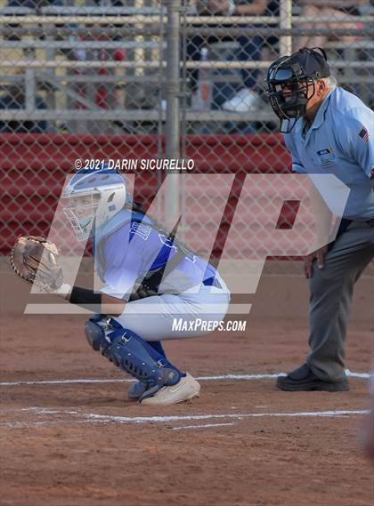Thumbnail 3 in Hayden vs Williams (AIA 1A Quarterfinals) photogallery.