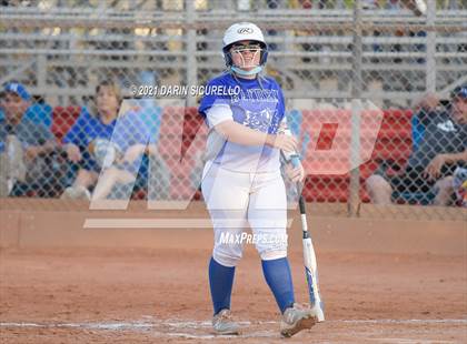 Thumbnail 2 in Hayden vs Williams (AIA 1A Quarterfinals) photogallery.