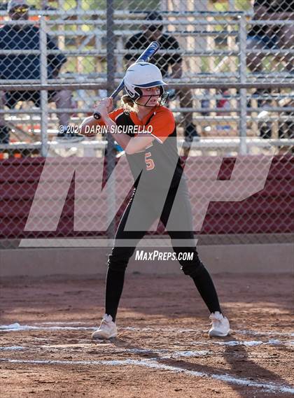 Thumbnail 2 in Hayden vs Williams (AIA 1A Quarterfinals) photogallery.