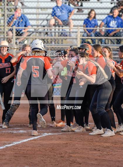 Thumbnail 1 in Hayden vs Williams (AIA 1A Quarterfinals) photogallery.