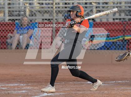 Thumbnail 1 in Hayden vs Williams (AIA 1A Quarterfinals) photogallery.