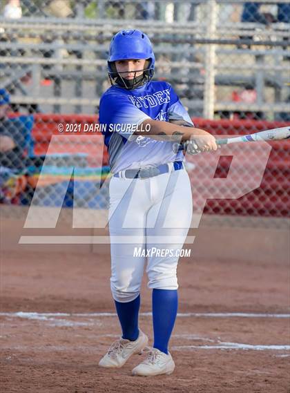 Thumbnail 3 in Hayden vs Williams (AIA 1A Quarterfinals) photogallery.