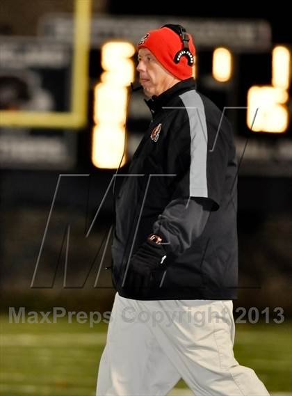 Thumbnail 2 in Winton Woods vs. Mt. Healthy (OHSAA D2 Region 6 Playoff) photogallery.