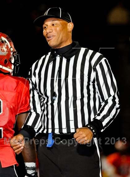 Thumbnail 1 in Winton Woods vs. Mt. Healthy (OHSAA D2 Region 6 Playoff) photogallery.