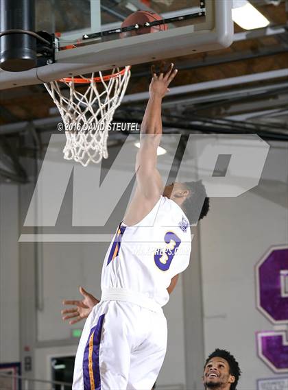 Thumbnail 1 in Newark Memorial vs. Washington (St. Hope Elite Classic) photogallery.