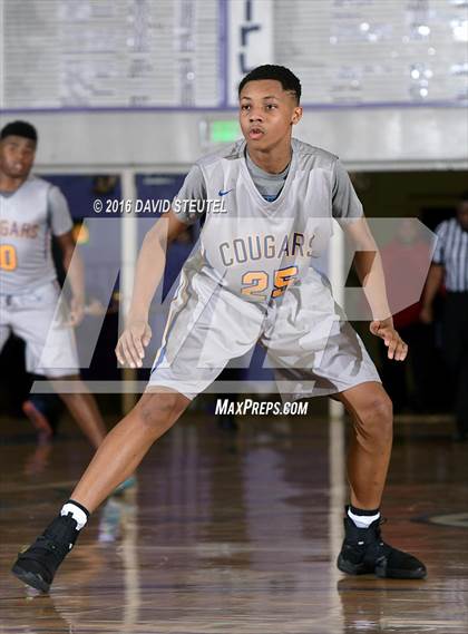 Thumbnail 2 in Newark Memorial vs. Washington (St. Hope Elite Classic) photogallery.