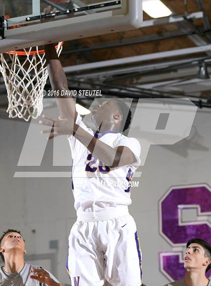 Thumbnail 3 in Newark Memorial vs. Washington (St. Hope Elite Classic) photogallery.