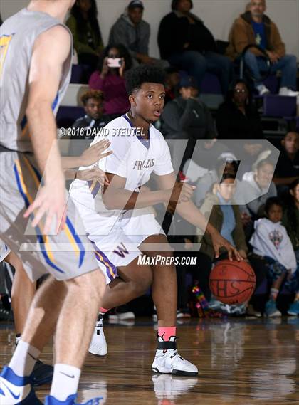 Thumbnail 1 in Newark Memorial vs. Washington (St. Hope Elite Classic) photogallery.
