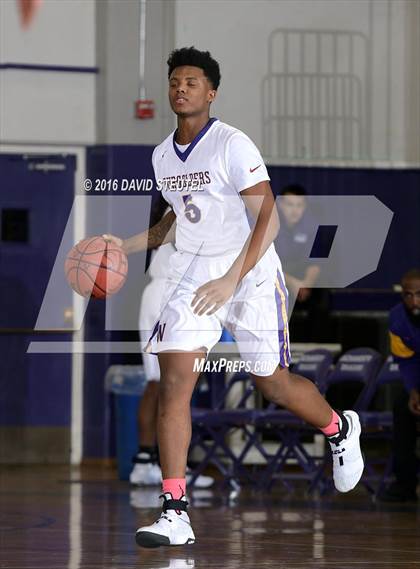 Thumbnail 3 in Newark Memorial vs. Washington (St. Hope Elite Classic) photogallery.