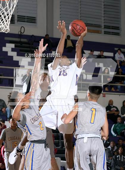Thumbnail 1 in Newark Memorial vs. Washington (St. Hope Elite Classic) photogallery.