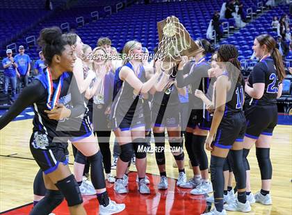 Thumbnail 2 in Broaddus vs. Eula (UIL 1A Basketball Division I Final Medal Ceremony) photogallery.