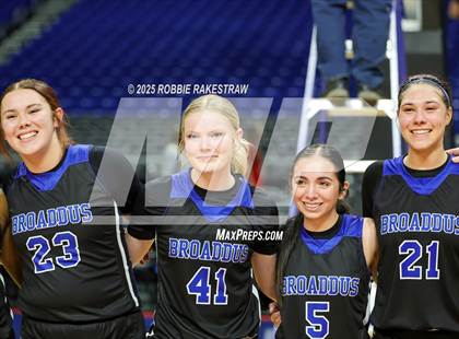 Thumbnail 1 in Broaddus vs. Eula (UIL 1A Basketball Division I Final Medal Ceremony) photogallery.