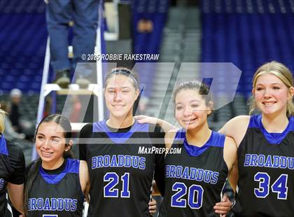 Thumbnail 2 in Broaddus vs. Eula (UIL 1A Basketball Division I Final Medal Ceremony) photogallery.