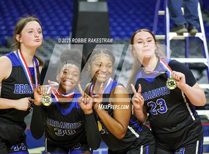 Thumbnail 3 in Broaddus vs. Eula (UIL 1A Basketball Division I Final Medal Ceremony) photogallery.