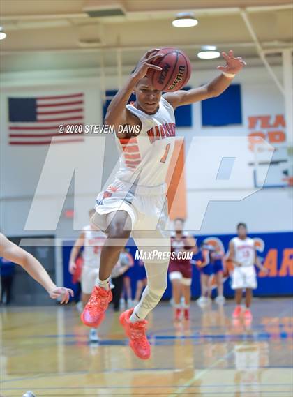 Thumbnail 2 in Kofa vs Westwood photogallery.