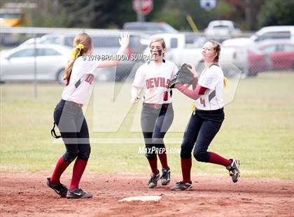 Thumbnail 1 in Isabella vs Maplesville (Chilton County Tournament) photogallery.