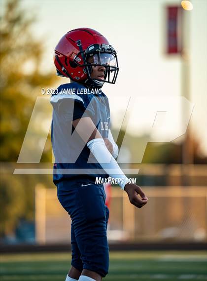 Thumbnail 3 in Gar-Field @ Patriot photogallery.