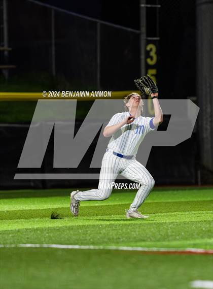Thumbnail 1 in McNary @ South Salem photogallery.