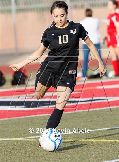 Thumbnail 3 in Vista Grande vs Fairfax (Pride in Paradise Tournament) photogallery.
