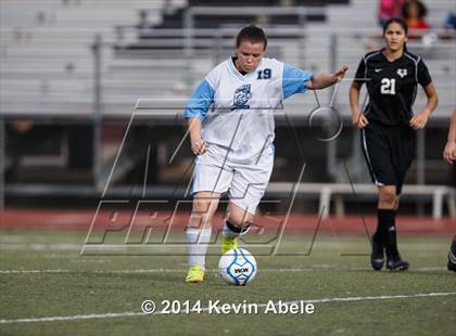 Thumbnail 2 in Vista Grande vs Fairfax (Pride in Paradise Tournament) photogallery.