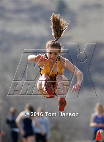 Thumbnail 3 in Longmont Invitational at Lyons photogallery.