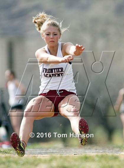 Thumbnail 3 in Longmont Invitational at Lyons photogallery.