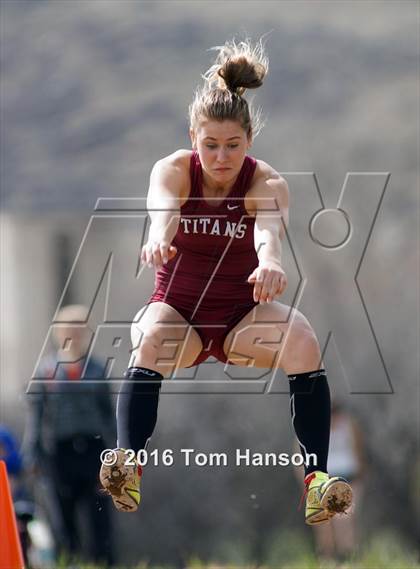 Thumbnail 3 in Longmont Invitational at Lyons photogallery.