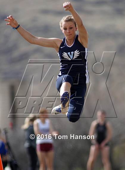 Thumbnail 2 in Longmont Invitational at Lyons photogallery.