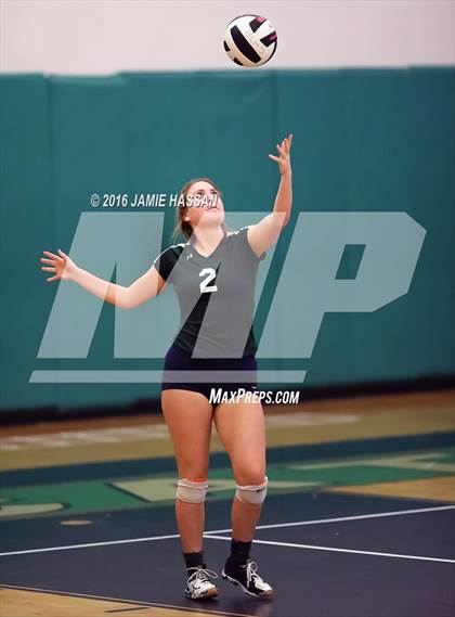 Thumbnail 3 in Bishop England vs Bluffton (SCHSL Class AAA Semifinal) photogallery.
