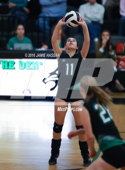 Thumbnail 1 in Bishop England vs Bluffton (SCHSL Class AAA Semifinal) photogallery.