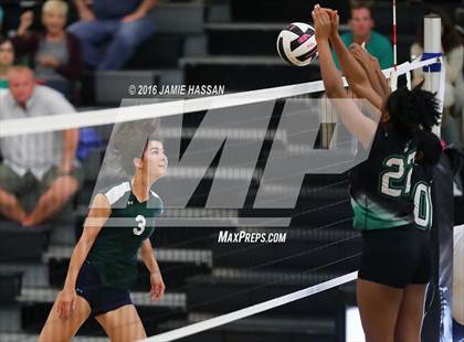 Thumbnail 2 in Bishop England vs Bluffton (SCHSL Class AAA Semifinal) photogallery.