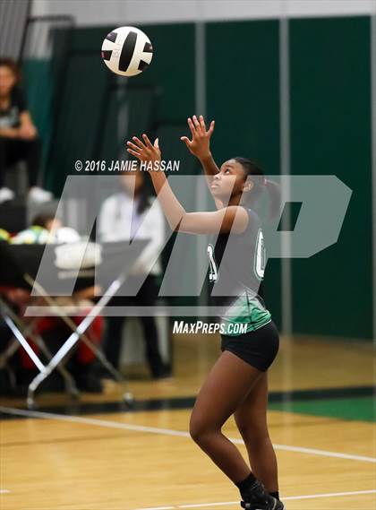 Thumbnail 3 in Bishop England vs Bluffton (SCHSL Class AAA Semifinal) photogallery.