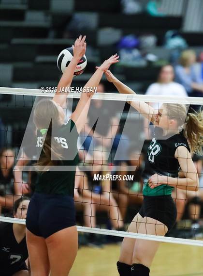 Thumbnail 2 in Bishop England vs Bluffton (SCHSL Class AAA Semifinal) photogallery.