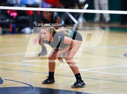 Thumbnail 3 in Bishop England vs Bluffton (SCHSL Class AAA Semifinal) photogallery.