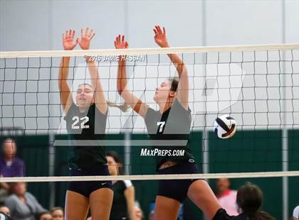Thumbnail 2 in Bishop England vs Bluffton (SCHSL Class AAA Semifinal) photogallery.