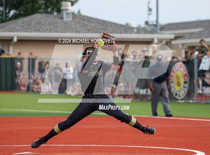 Thumbnail 1 in Melissa vs. Forney (UIL 5A Softball Regional Final) photogallery.