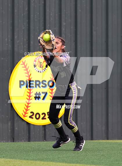 Thumbnail 3 in Melissa vs. Forney (UIL 5A Softball Regional Final) photogallery.