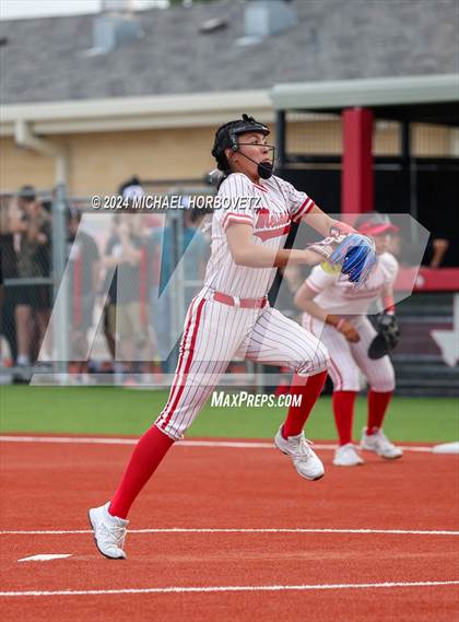 Thumbnail 3 in Melissa vs. Forney (UIL 5A Softball Regional Final) photogallery.
