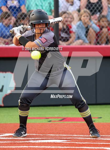 Thumbnail 1 in Melissa vs. Forney (UIL 5A Softball Regional Final) photogallery.
