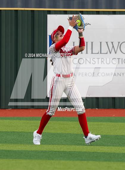 Thumbnail 1 in Melissa vs. Forney (UIL 5A Softball Regional Final) photogallery.