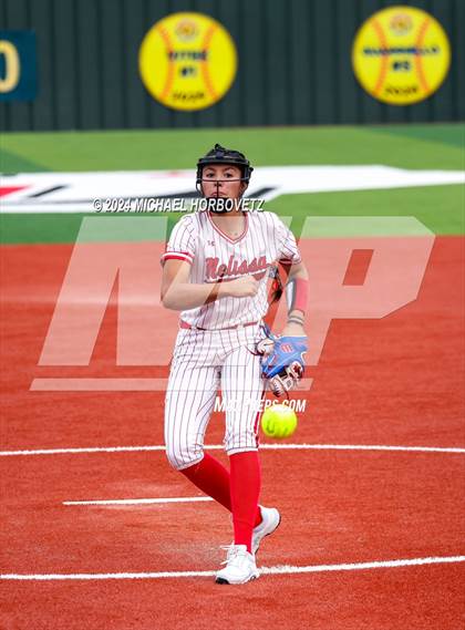 Thumbnail 2 in Melissa vs. Forney (UIL 5A Softball Regional Final) photogallery.