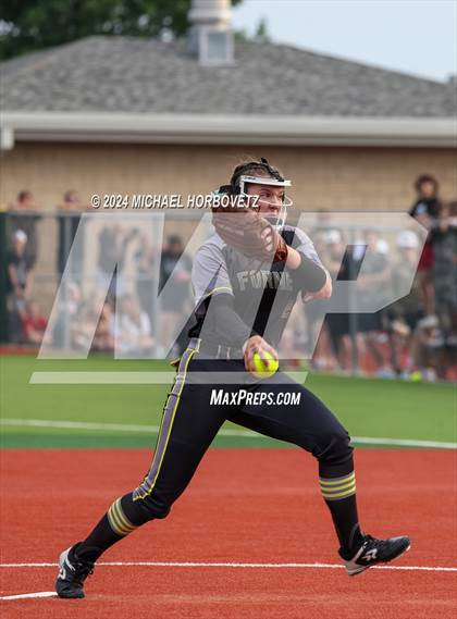 Thumbnail 3 in Melissa vs. Forney (UIL 5A Softball Regional Final) photogallery.