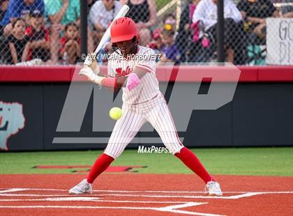 Thumbnail 2 in Melissa vs. Forney (UIL 5A Softball Regional Final) photogallery.