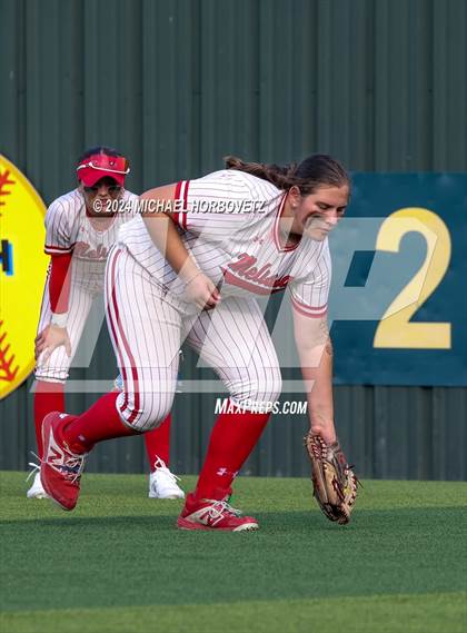 Thumbnail 3 in Melissa vs. Forney (UIL 5A Softball Regional Final) photogallery.